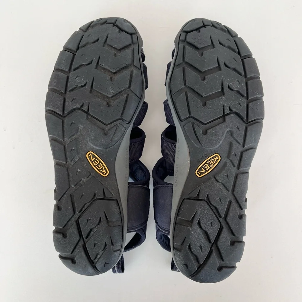 KEEN Men's Clearwater CNX Sandal in Navy Blue and Light Gray, size 10 / 43